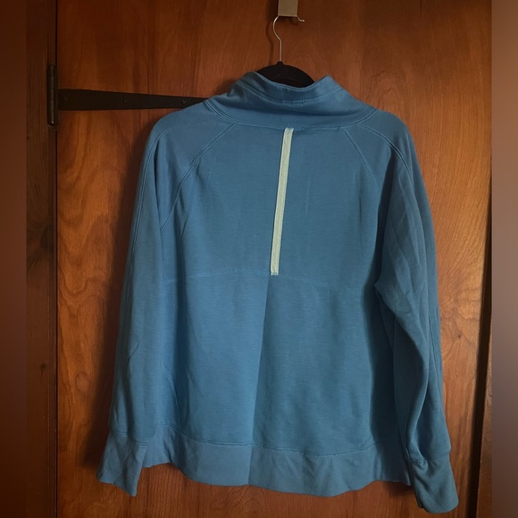 Light sweatshirt blue in color by Tex Gear size XLg - Picture 3 of 3